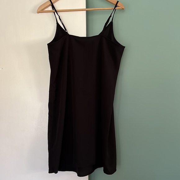 Monki Black Shift Dress - Picture 5 of 6